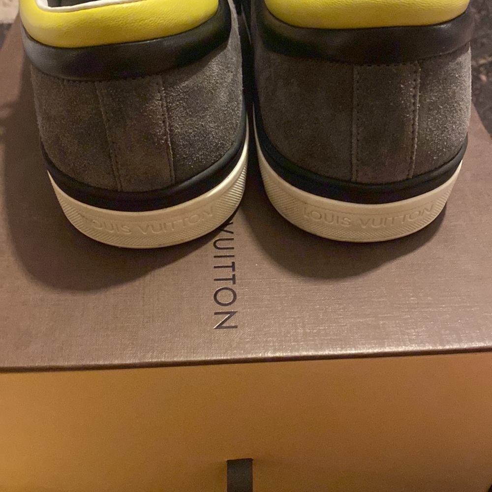 COPY - AUTHENTIC Louis Vuitton Men shoe - Picture 3 of 4